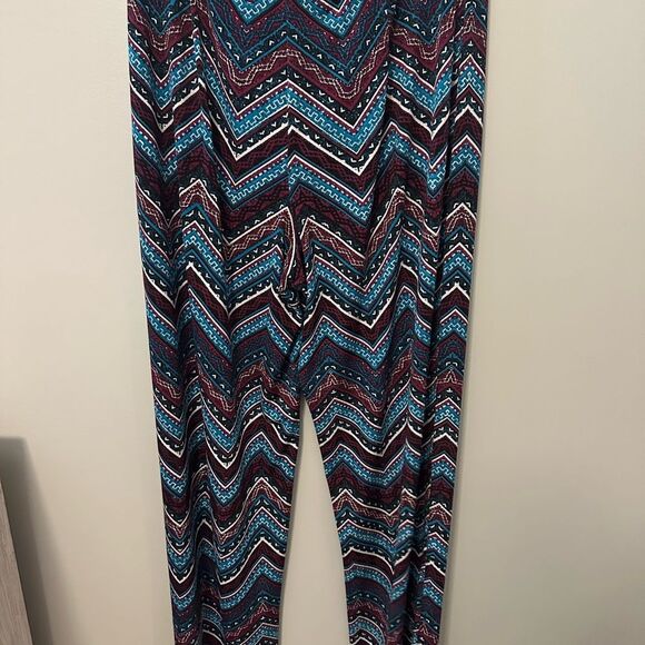 Chevron Patterned Women's Pants Large New Direction - Picture 1 of 7